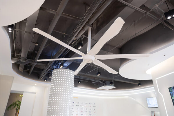quạt trần công nghiệp aircool tại trung tâm thương mại